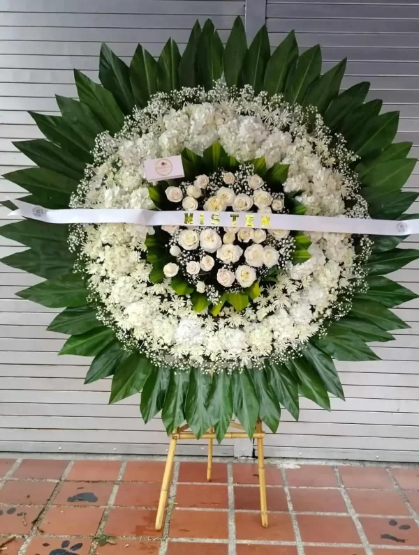 Corona Fúnebre Presidencial De Lujo: “Serena Ofrenda Floral” - Imagen 3